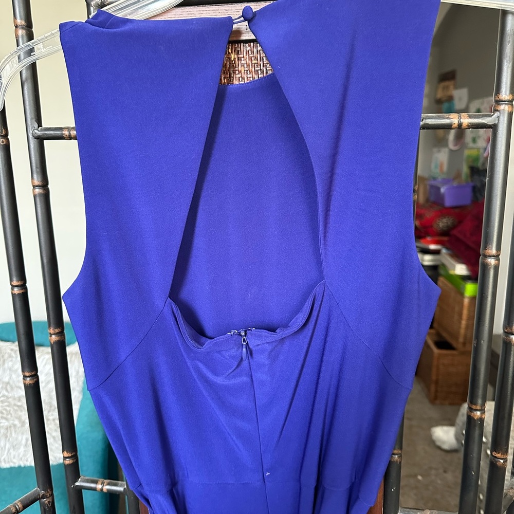 Stylish sz10 RL jumper with belt, this peek-a-boo back is amazing!